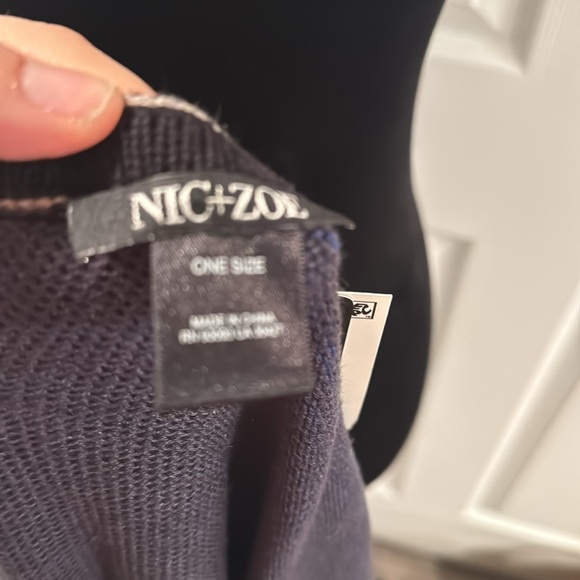 Gorgeous cape new with tags - Picture 4 of 5